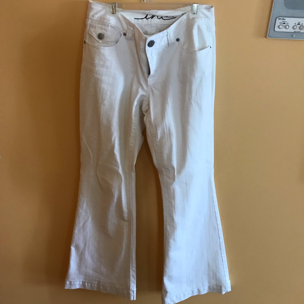 INC Women’s White Jeans size 2